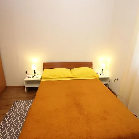 Apartment Ernesta *